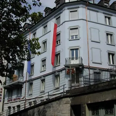 Готель Bristol 3*