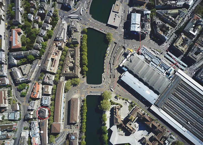 苏黎世布里斯托尔酒店 3* 苏黎世