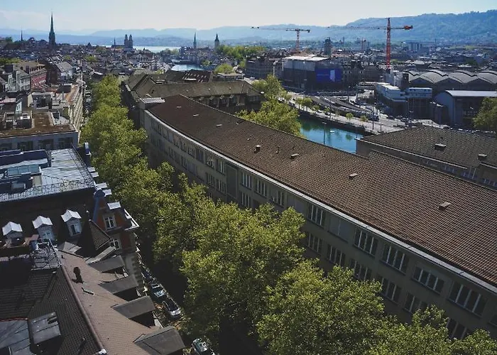 بريستول زوريخ 3*